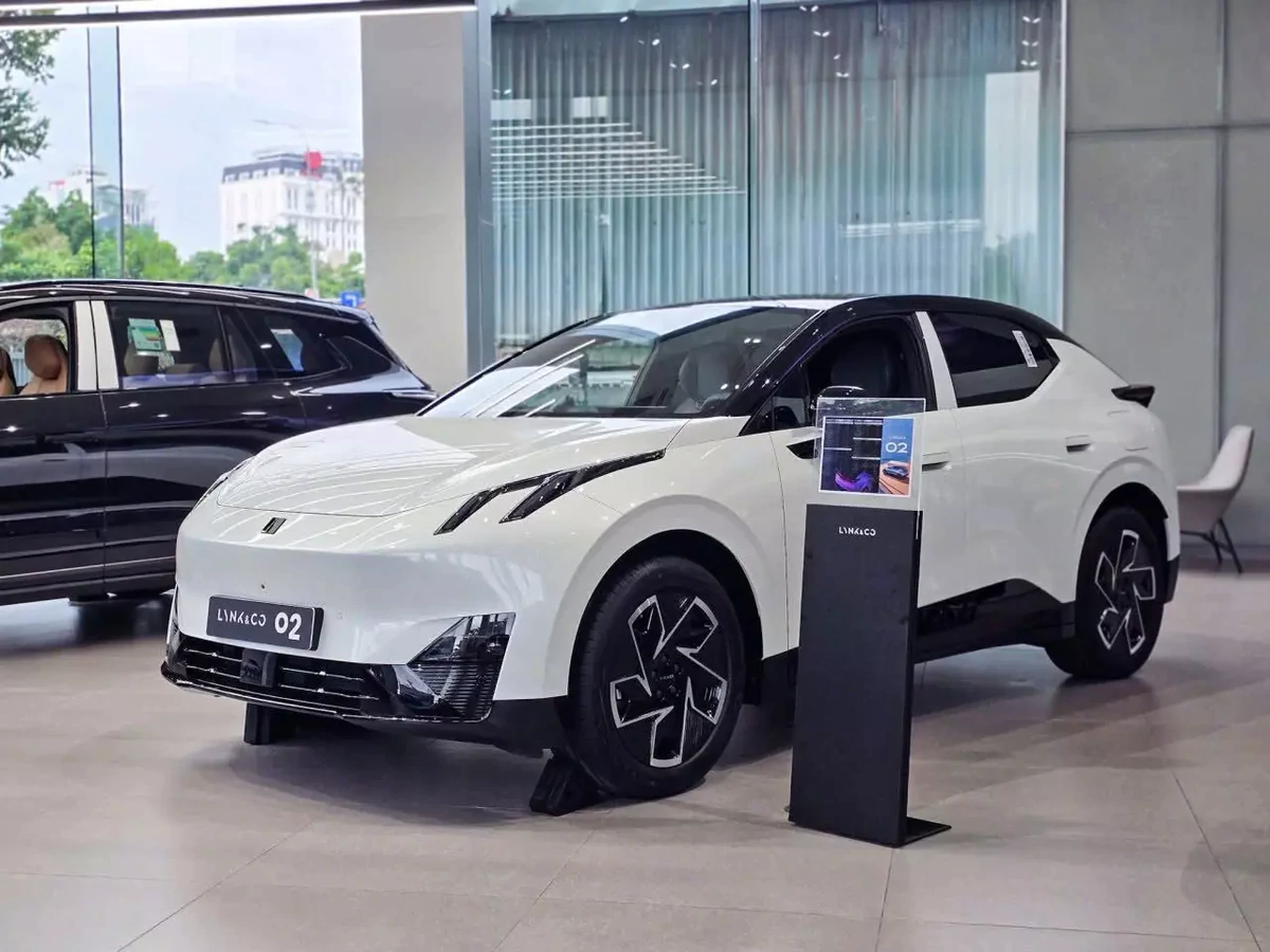 Giá xe Lynk & Co 02 kèm ưu đãi mới nhất tháng