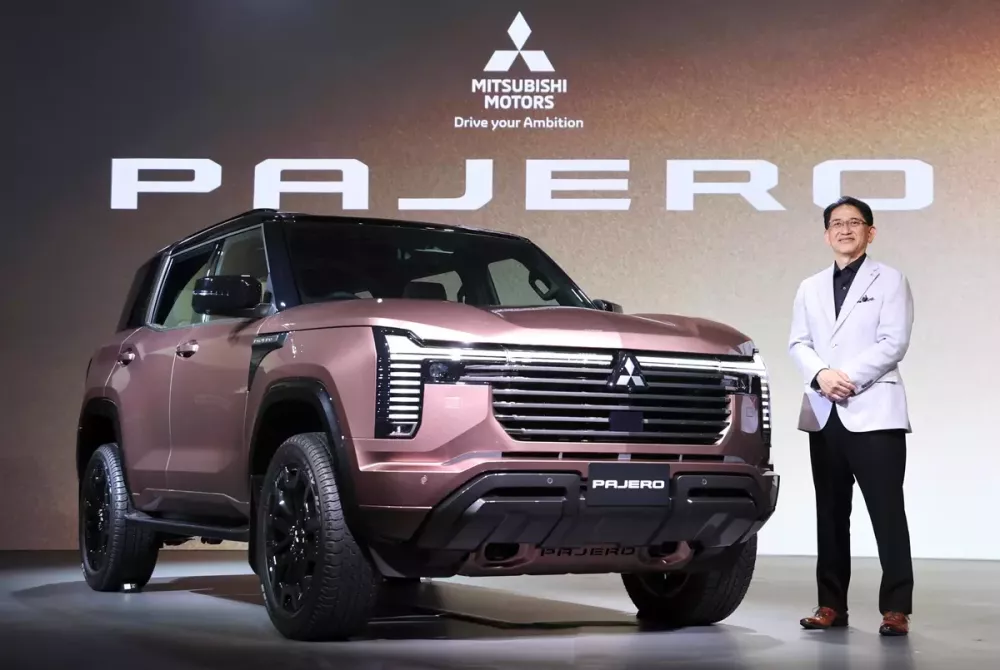 Mitsubishi Pajero thế hệ mới "bán chạy như tôm tươi", nhận hơn 4.000 đơn đặt hàng chỉ sau 2 tuần - Ảnh 1.