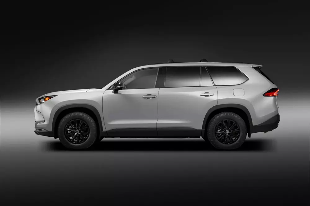 toyota-grand-highlander-woodland-edition-2027-4-740f Toyota Grand Highlander Woodland Edition 2027 có khoảng sáng gầm lớn hơn