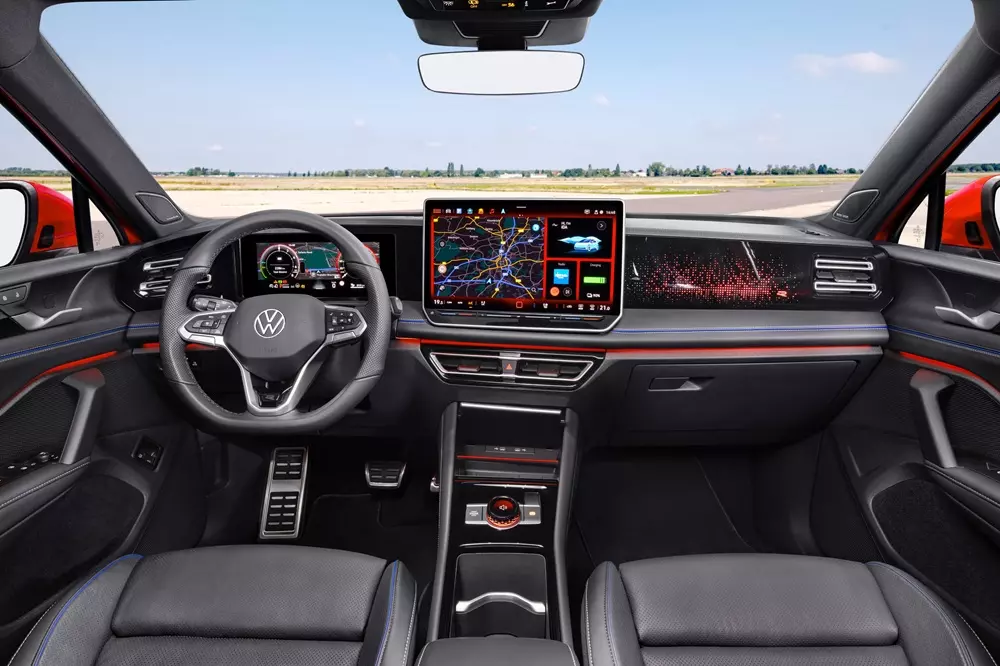 volkswagen-tiguan-2027-7-6d78 Volkswagen Tiguan thế hệ mới rục rịch ra mắt Việt Nam với giá rẻ hơn, đại lý bắt đầu nhận cọc - Ảnh 8.